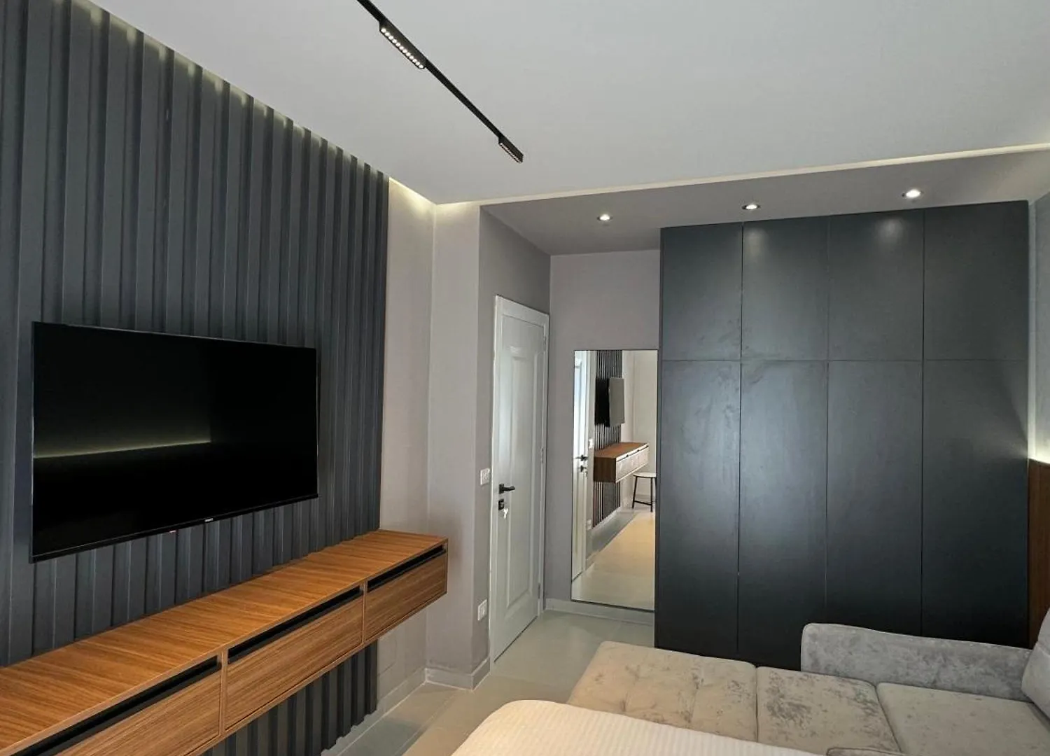 גולם Sako Apartaments